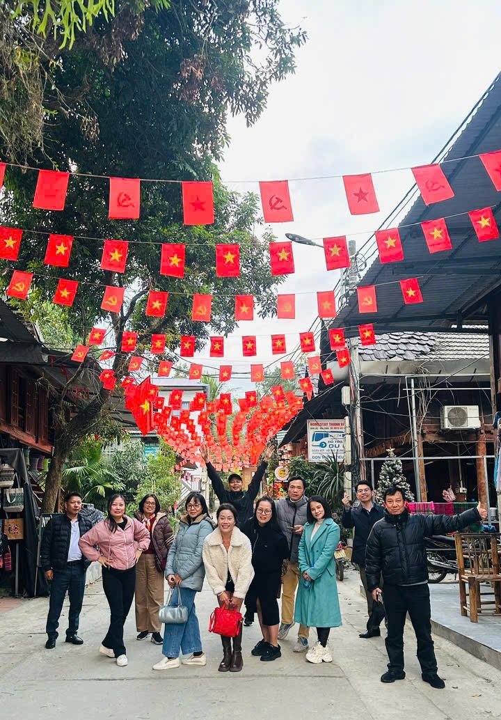 Chào năm mới 2026: Tạp chí Thanh niên cùng tuổi trẻ Việt Nam tự hào, vững tin theo Đảng