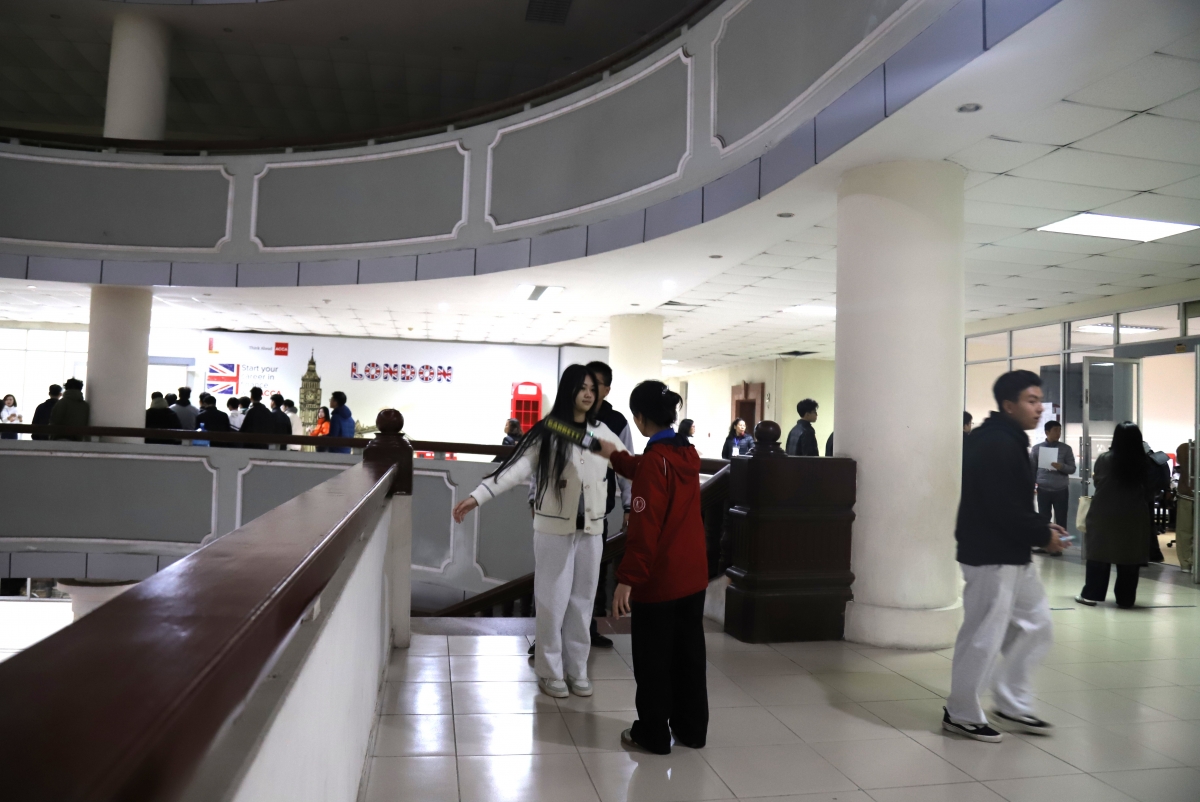 Hàng nghìn thí sinh tham gia Kỳ thi đánh giá tư duy “tranh suất” vào các trường uy tín