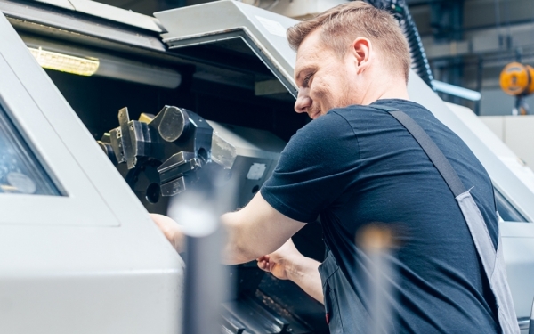 Xu hướng CNC 2026: Dữ liệu, tự động hóa và công nghệ lai