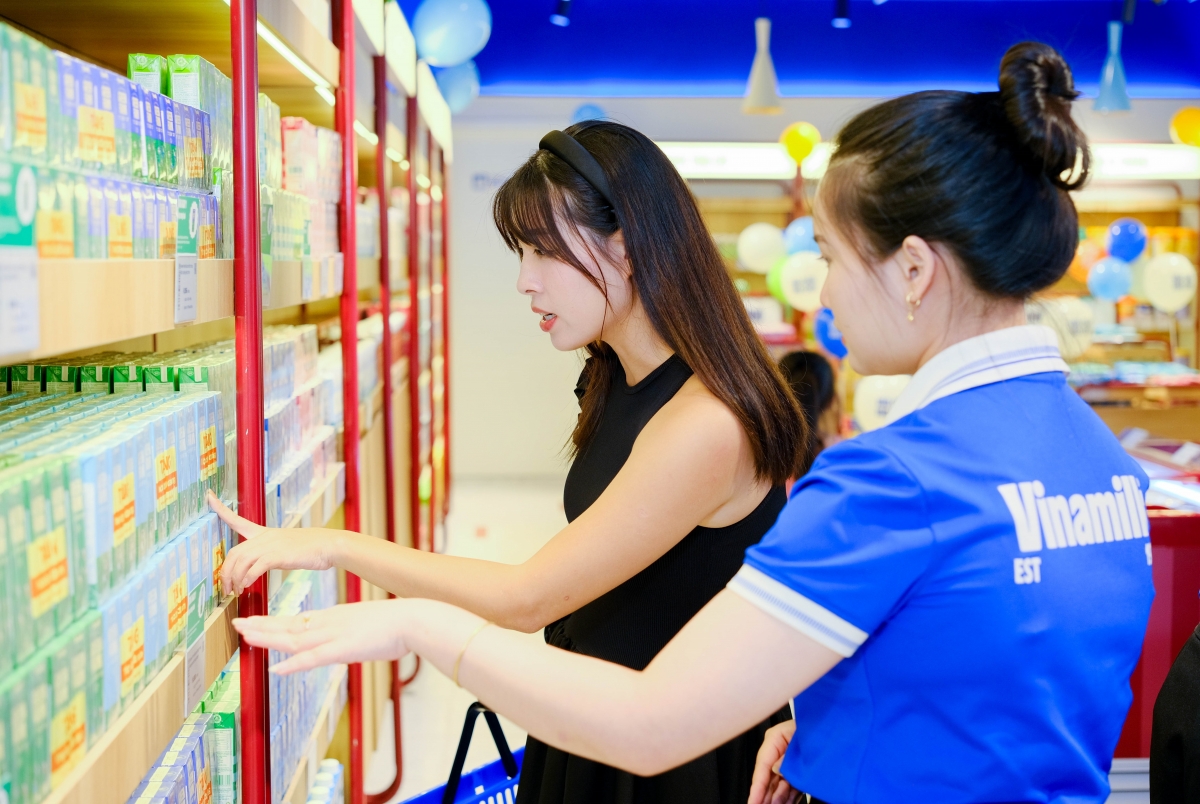 Vinamilk tiếp tục vượt đỉnh doanh thu của quý trước, với hơn 17 nghìn tỷ đồng