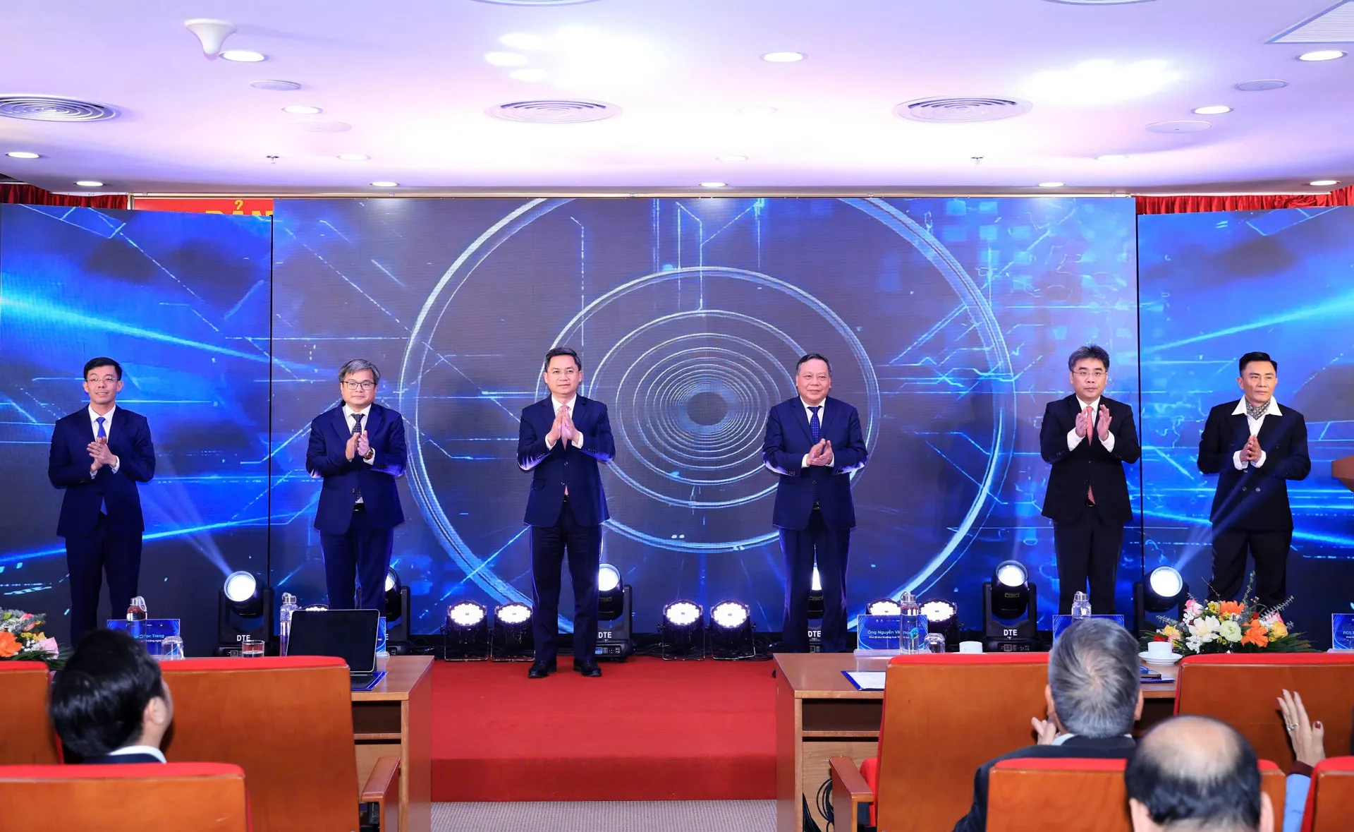 Hà Nội ra mắt Chợ Chuyển đổi số và Sàn Giao dịch Công nghệ