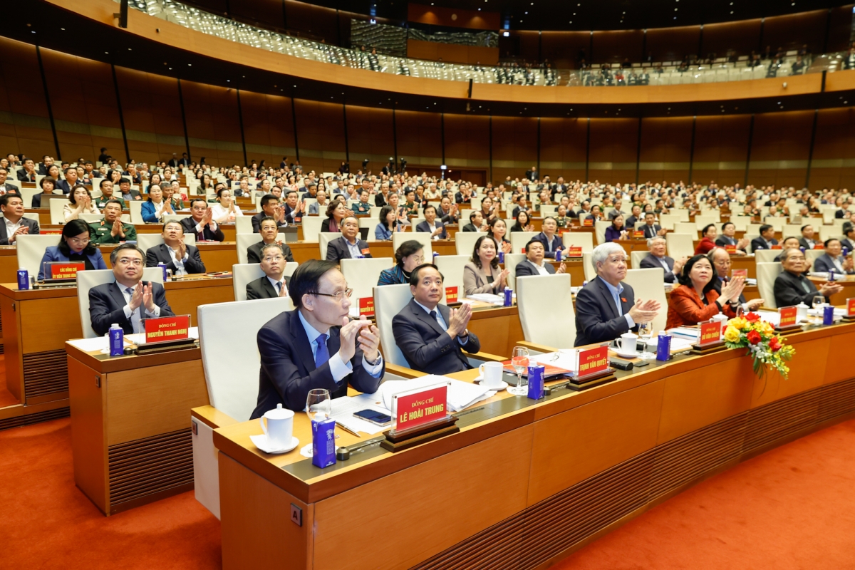 Các đại biểu dự Hội nghị tại điểm cầu chính, phòng họp Diên Hồng, Nhà Quốc hội - Ảnh: VGP