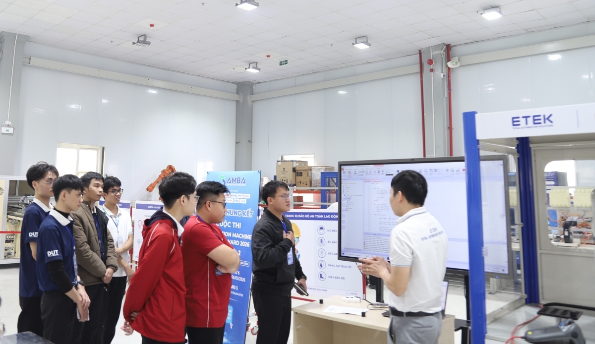 Các hãng công nghệ đồng hành nâng cao năng lực thí sinh AMBA 2026