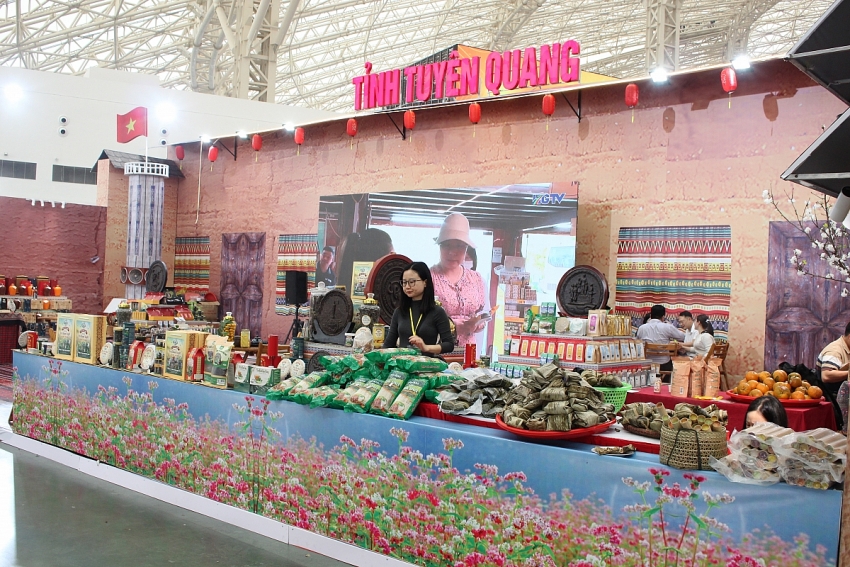 Hội chợ Mùa Xuân 2026: Điểm hẹn mua sắm, kết nối đặc sản vùng miền dịp đầu năm