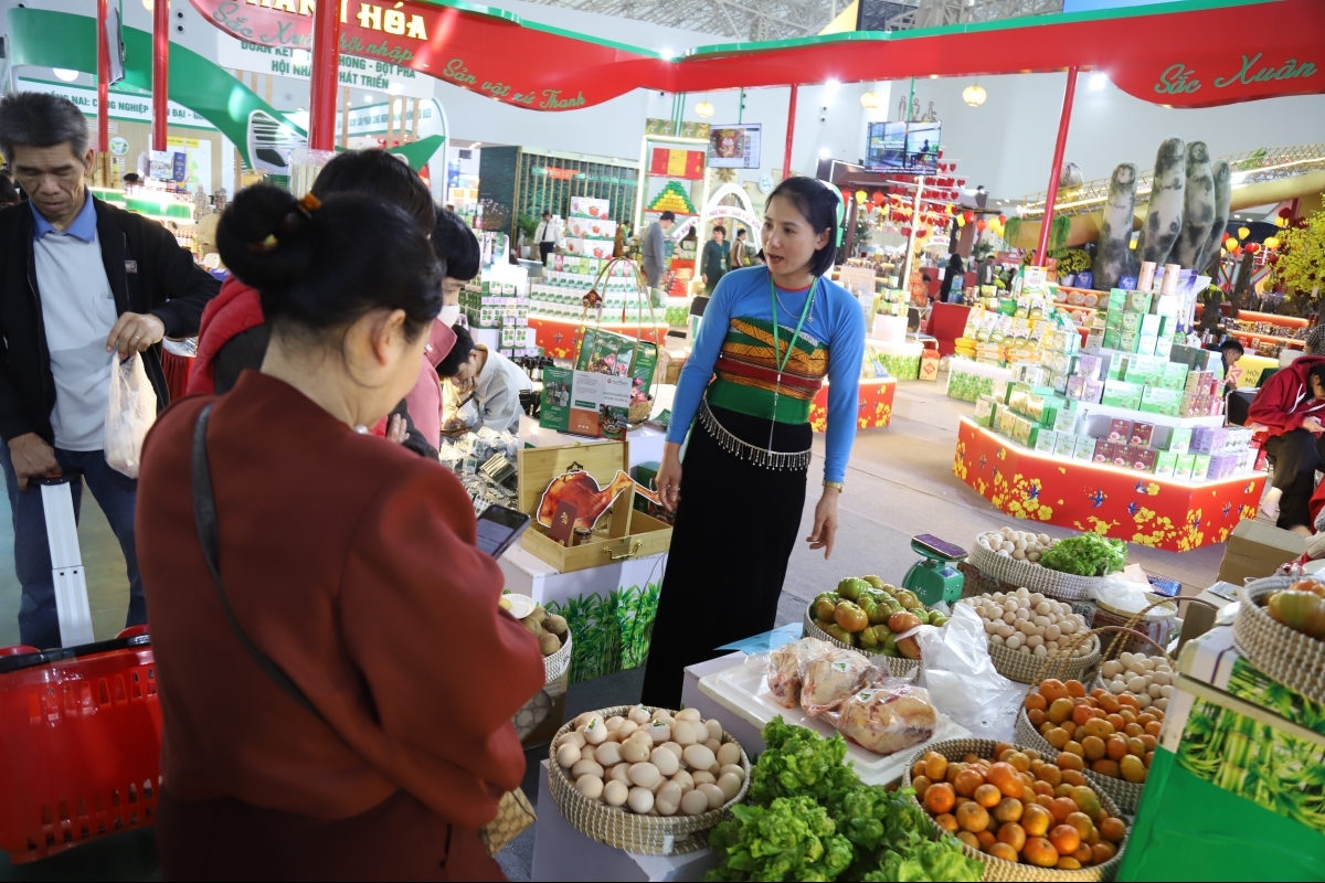 Đi sắm ‘của ngon, vật lạ’ ở Hội chợ Mùa Xuân 2026