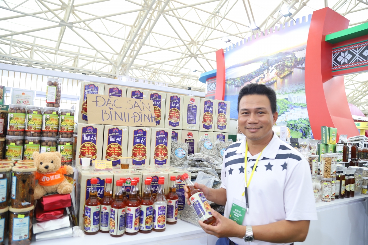 Đi sắm ‘của ngon, vật lạ’ ở Hội chợ Mùa Xuân 2026