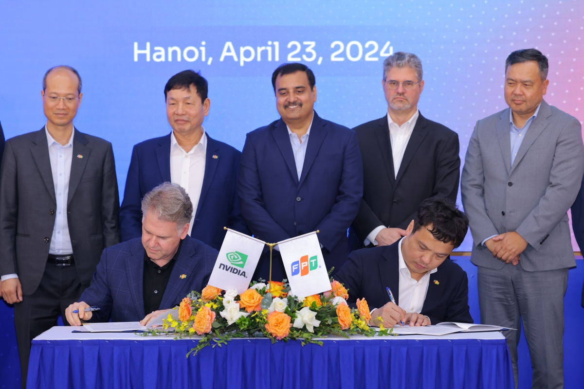 FPT bắt tay ông lớn công nghệ UAE và Tập đoàn Việt Thái, phát triển trung tâm dữ liệu quy mô lớn