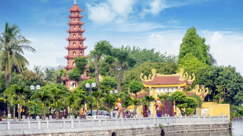 Điều còn lại sau mái chùa