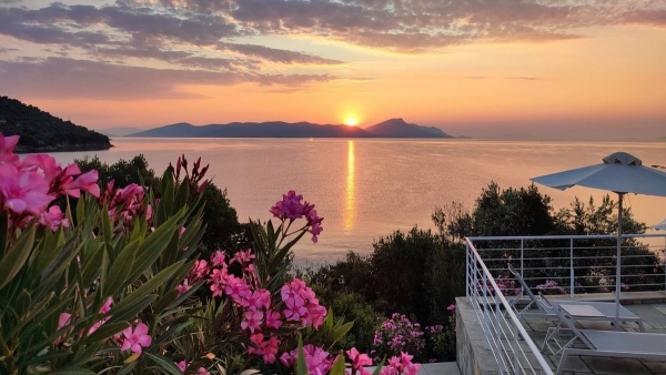 Tử vi vòng quay công nghệ ngày 14/2/2026: Tuổi Ngọ áp lực tiền bạc, tuổi Thân một ngày thuận lợi