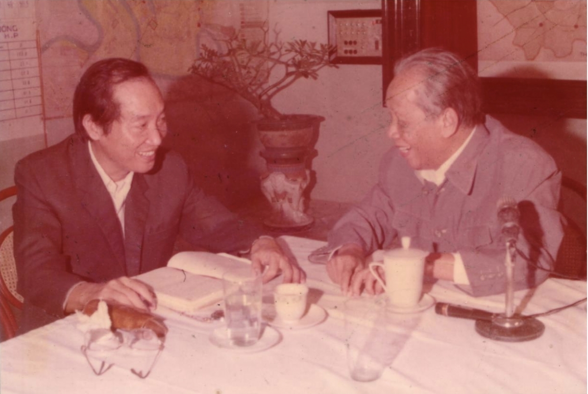 Tầm nhìn nơi đầu sóng ngọn gió