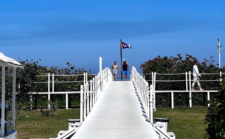 Đón giao thừa giữa trưa nắng Varadero