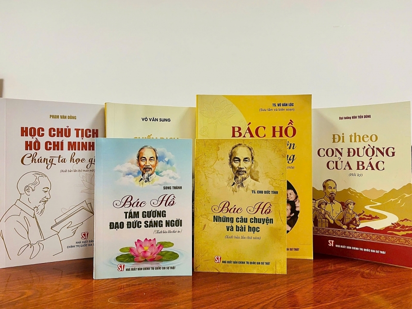 Đọc sách về Bác trong xuân Bính Ngọ: Gieo mầm lý tưởng, bồi đắp niềm tin Đọc sách về Bác trong xuân Bính Ngọ: Gieo mầm lý tưởng, bồi đắp niềm tin