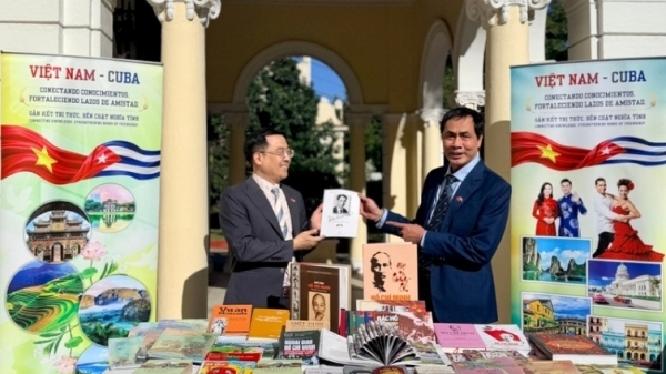 Những ngày sách không thể quên trên đất nước Cuba