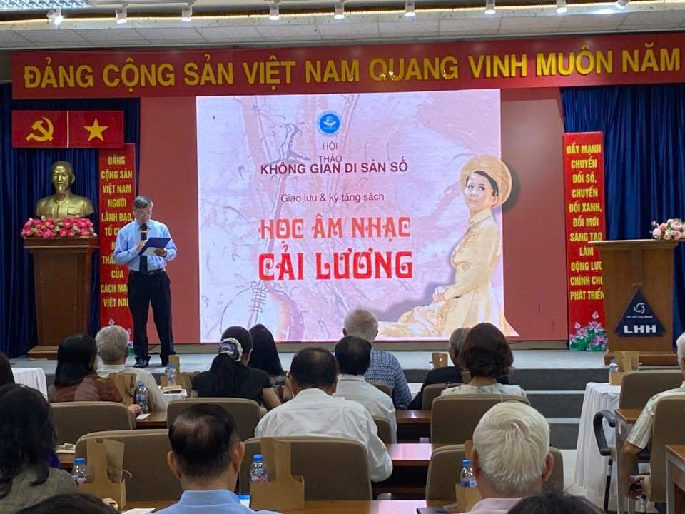 Học âm nhạc cải lương