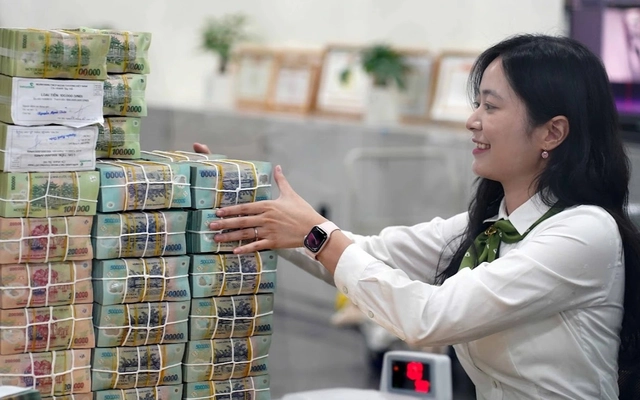 Tin tức ngân hàng nổi bật tuần qua: Ngày vía Thần Tài - Ngân hàng đua lì xì lãi suất, tặng vàng hút khách gửi tiết kiệm