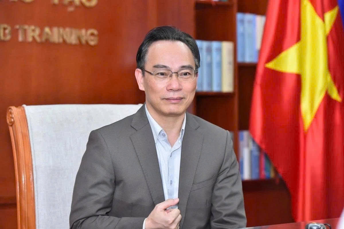 PGS.TS. Hoàng Minh Sơn