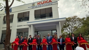 KUKA Việt Nam và Đại học Bách khoa Đà Nẵng khai trương Trung tâm Robot & AI