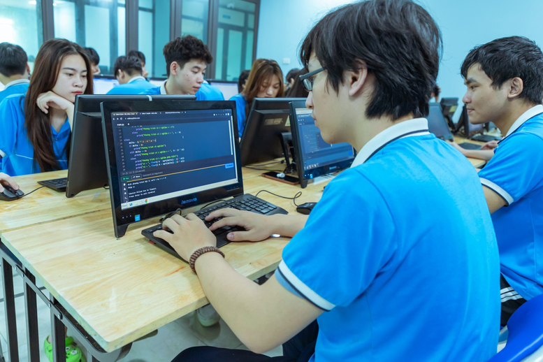 Đưa AI vào trường học: Những rủi ro nếu triển khai thiếu kiểm soát (BÀI 2)