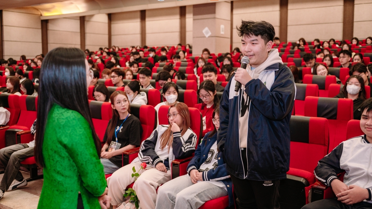 Sinh viên Hà Nội đối diện với "khoảng trống tâm lý": Cần được nhận diện và bảo vệ