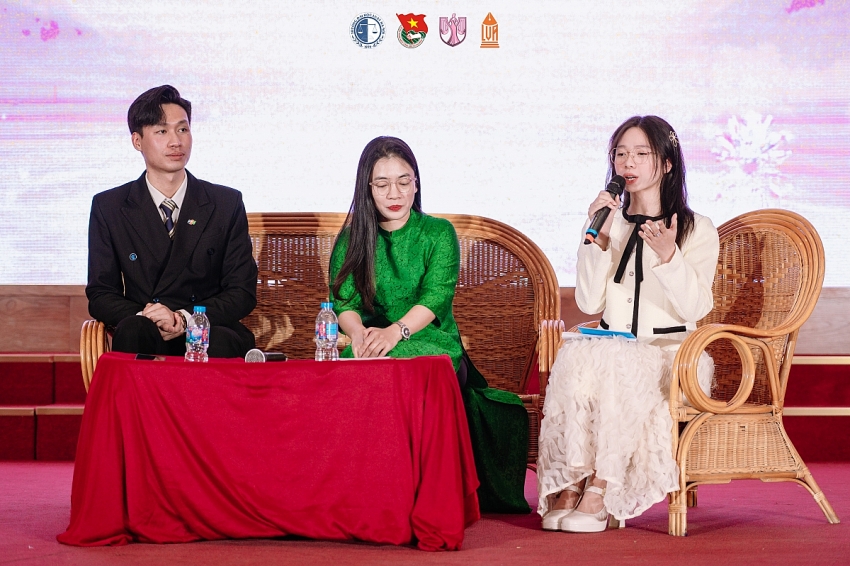 Sinh viên Đại học Luật Hà Nội đối diện với khoảng trống tâm lý: Cần được nhận diện và bảo vệ