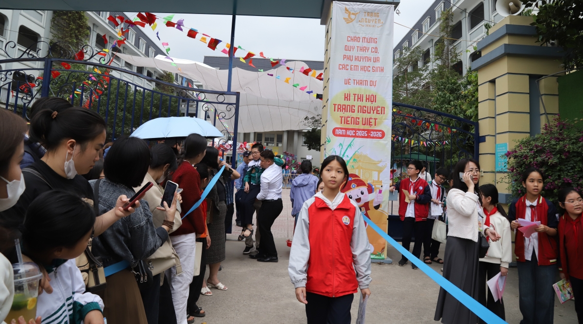 Hàng nghìn học sinh tiểu học tại Hà Nội háo hức tranh tài ở Kỳ thi Hội
