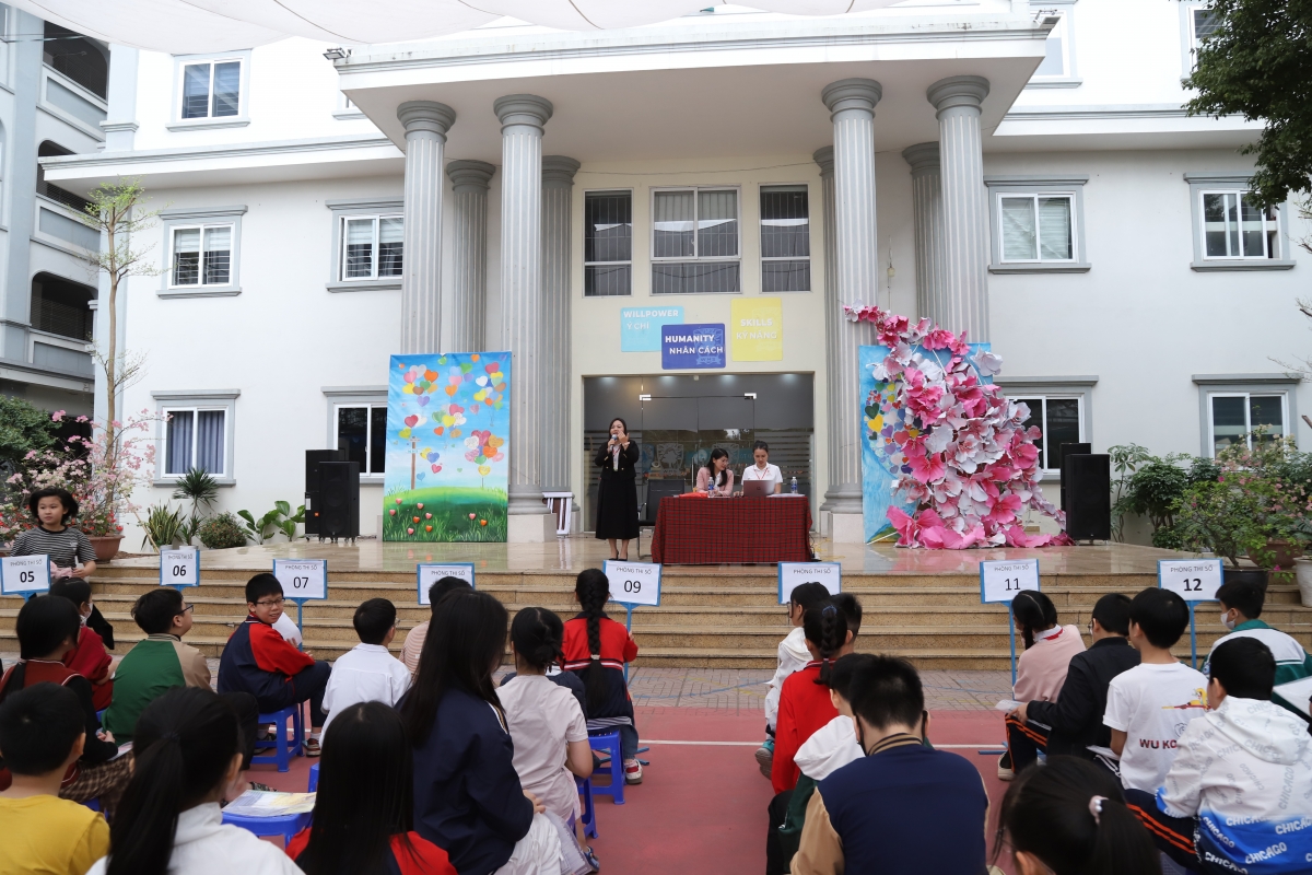 Hàng nghìn học sinh tiểu học tại Hà Nội háo hức tranh tài ở Kỳ thi Hội