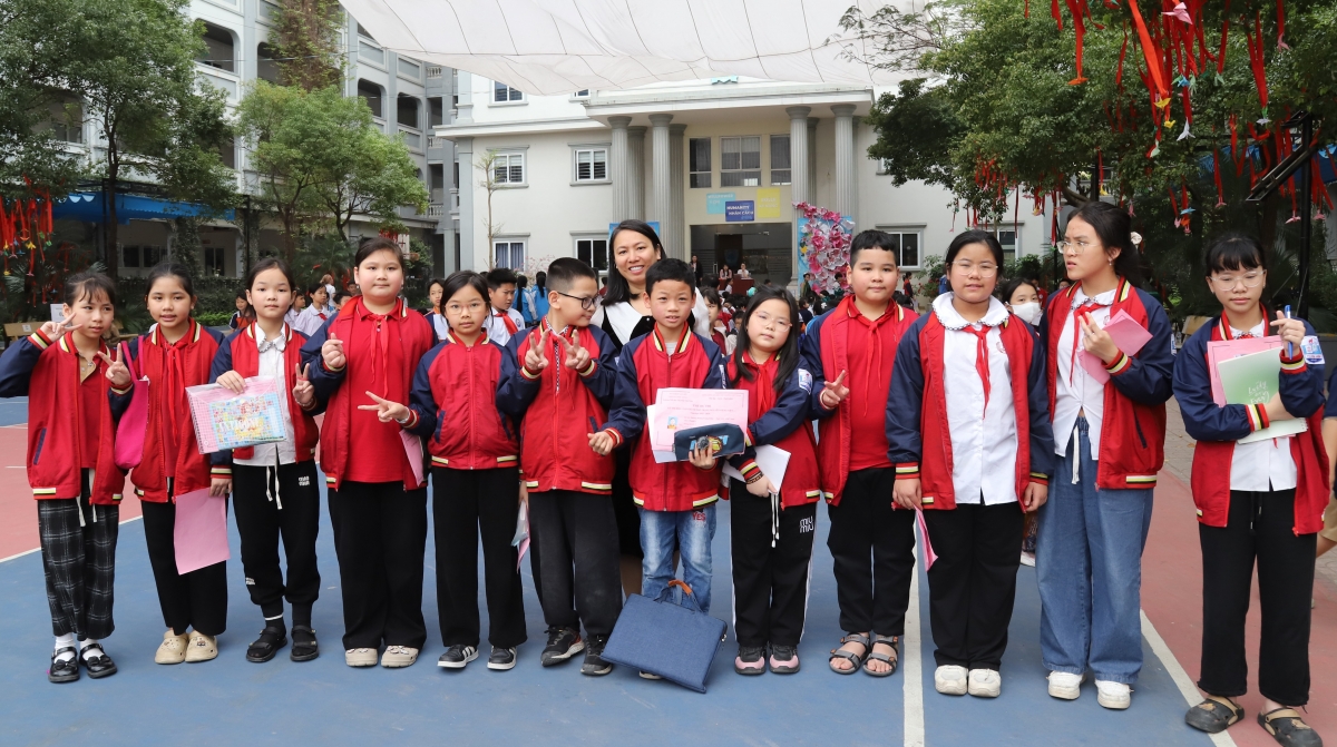 Hàng nghìn học sinh tiểu học tại Hà Nội háo hức tranh tài ở Kỳ thi Hội