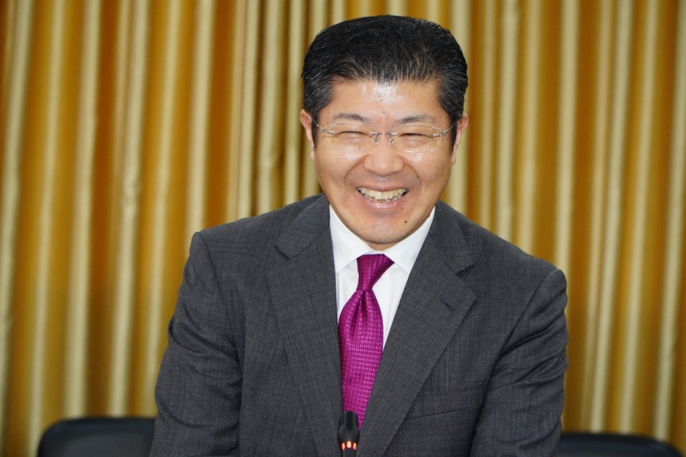 Ông Tsutomu Nara