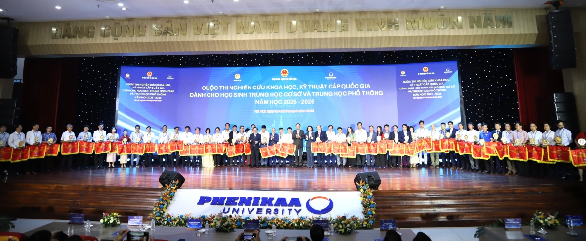 Sức sáng tạo của học sinh Việt Nam bùng nổ qua 242 dự án nghiên cứu khoa học