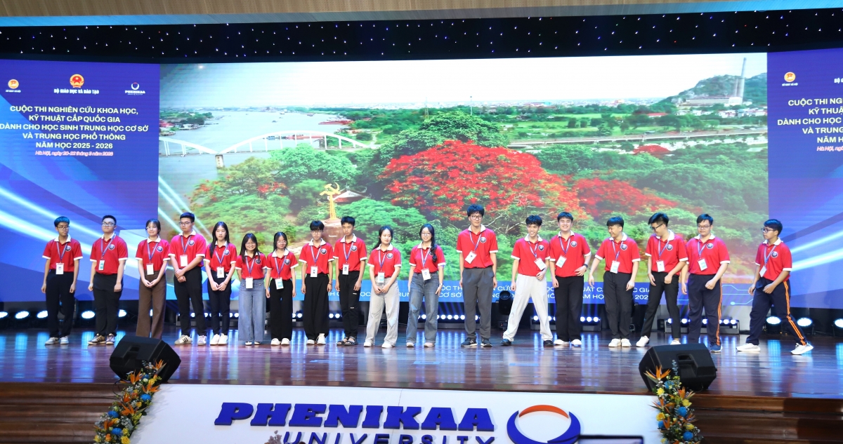 Sức sáng tạo của học sinh Việt Nam bùng nổ qua 242 dự án nghiên cứu khoa học