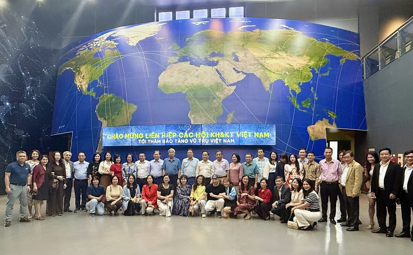 VUSTA làm việc với Trung tâm Vũ trụ Việt Nam: Kết nối trí thức, mở rộng không gian hợp tác