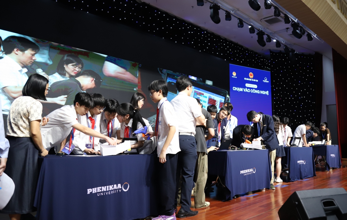 Nuôi dưỡng tài năng STEM ngay từ tiểu học