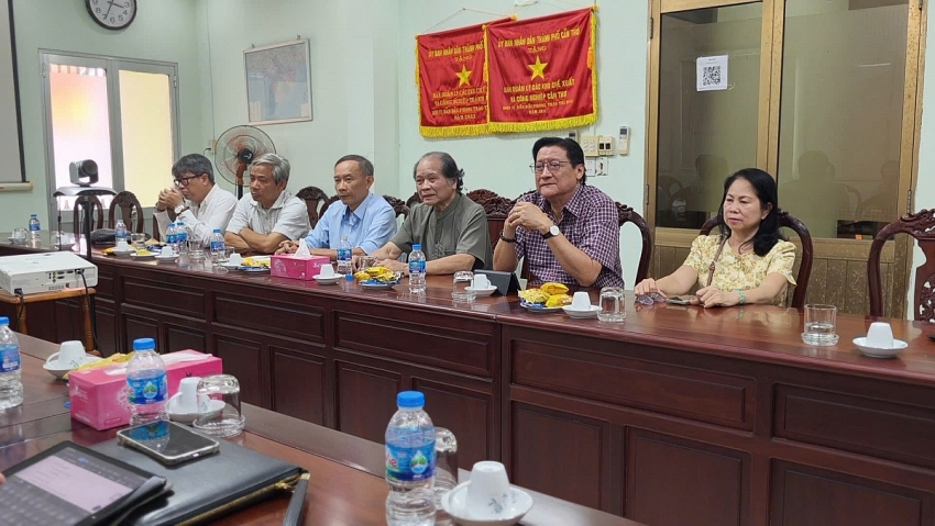 VAA làm việc tại Cần Thơ - tăng cường liên kết hệ thống Hội