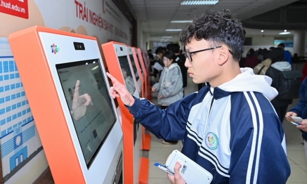 Đạt 98,98 điểm, thí sinh đến từ Hải Phòng phá mọi kỷ lục trong lịch sử TSA của HUST