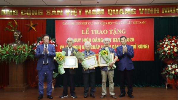 VUSTA trao Huy hiệu Đảng cho 35 đảng viên, triển khai nhiệm vụ trọng tâm Quý II/2026