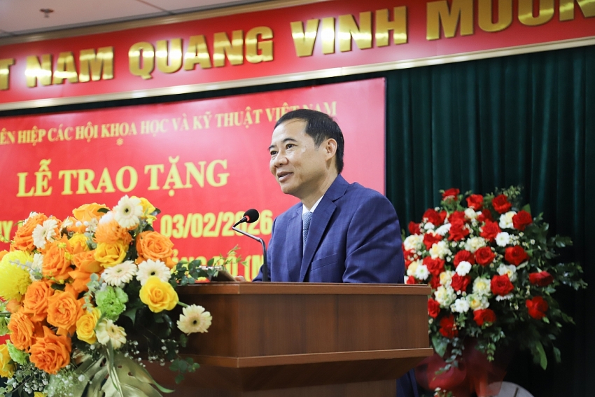 VUSTA trao Huy hiệu Đảng cho 35 đảng viên, triển khai nhiệm vụ trọng tâm Quý II/2026