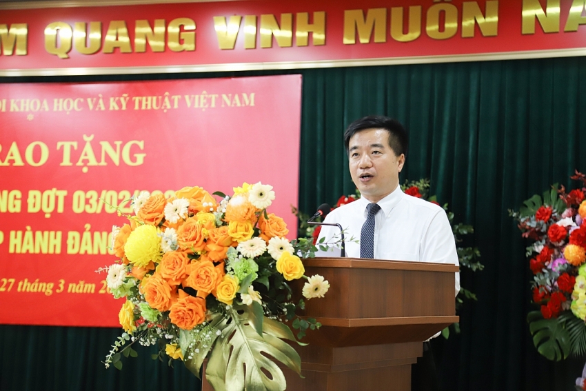 VUSTA trao Huy hiệu Đảng cho 35 đảng viên, triển khai nhiệm vụ trọng tâm Quý II/2026