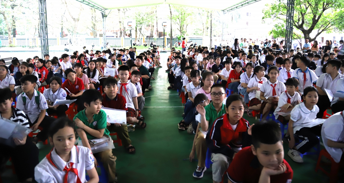 Hơn 17 nghìn học sinh phổ thông toàn quốc tham gia tranh tài tại Sân chơi Toán học Việt Nam