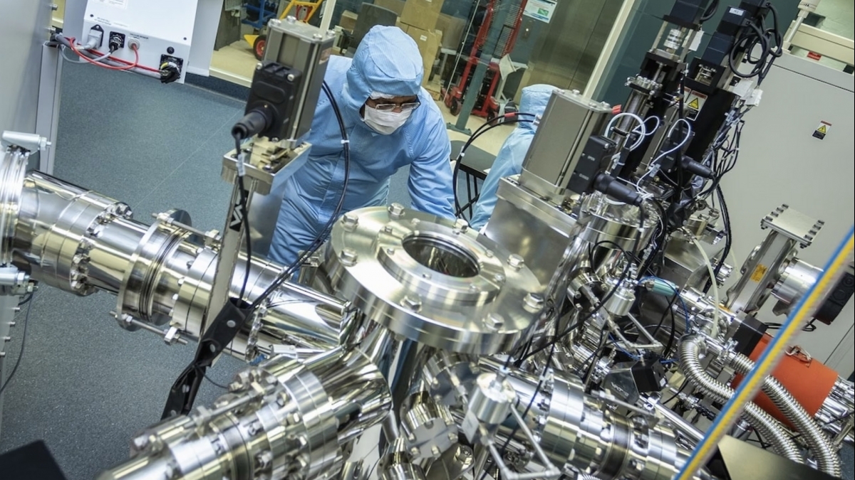 Pin lượng tử đầu tiên trên thế giới: Bước đột phá đưa công nghệ “sạc tức thời” tiến gần hiện thực