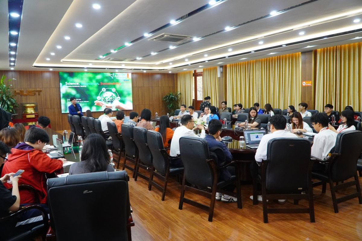 Doanh nghiệp và nhà trường chung tay giải bài toán đào tạo đại học