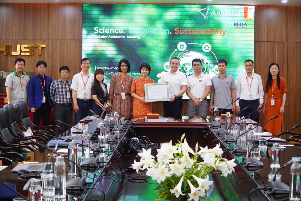 Doanh nghiệp và nhà trường chung tay giải bài toán đào tạo đại học