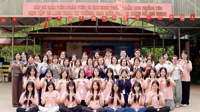 Sự kiện“Ánh Hồng” - Hành trình cho em vươn tới ước mơ