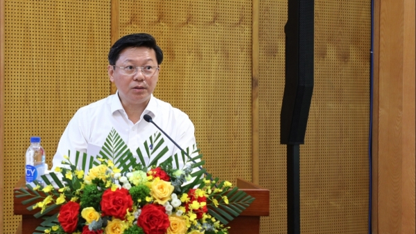 Xây dựng báo chí chuyên nghiệp, phát huy vai trò trí thức, văn nghệ sĩ theo tinh thần Nghị quyết Đại hội XIV