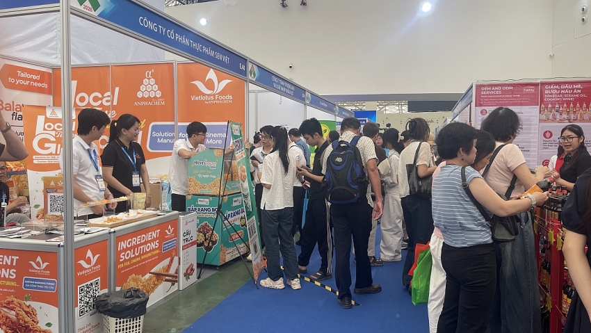 Hơn 6.500 lượt khách trong ngày khai mạc, Vietnam Expo 2026 lan tỏa sức hút toàn cầu