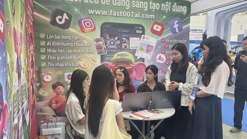 Hơn 6.500 lượt khách trong ngày khai mạc, Vietnam Expo 2026 lan tỏa sức hút toàn cầu