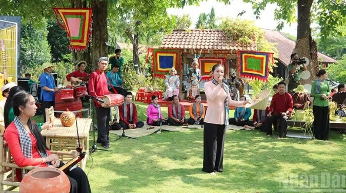 Vĩnh Long gìn giữ, phát huy giá trị văn hóa dân tộc