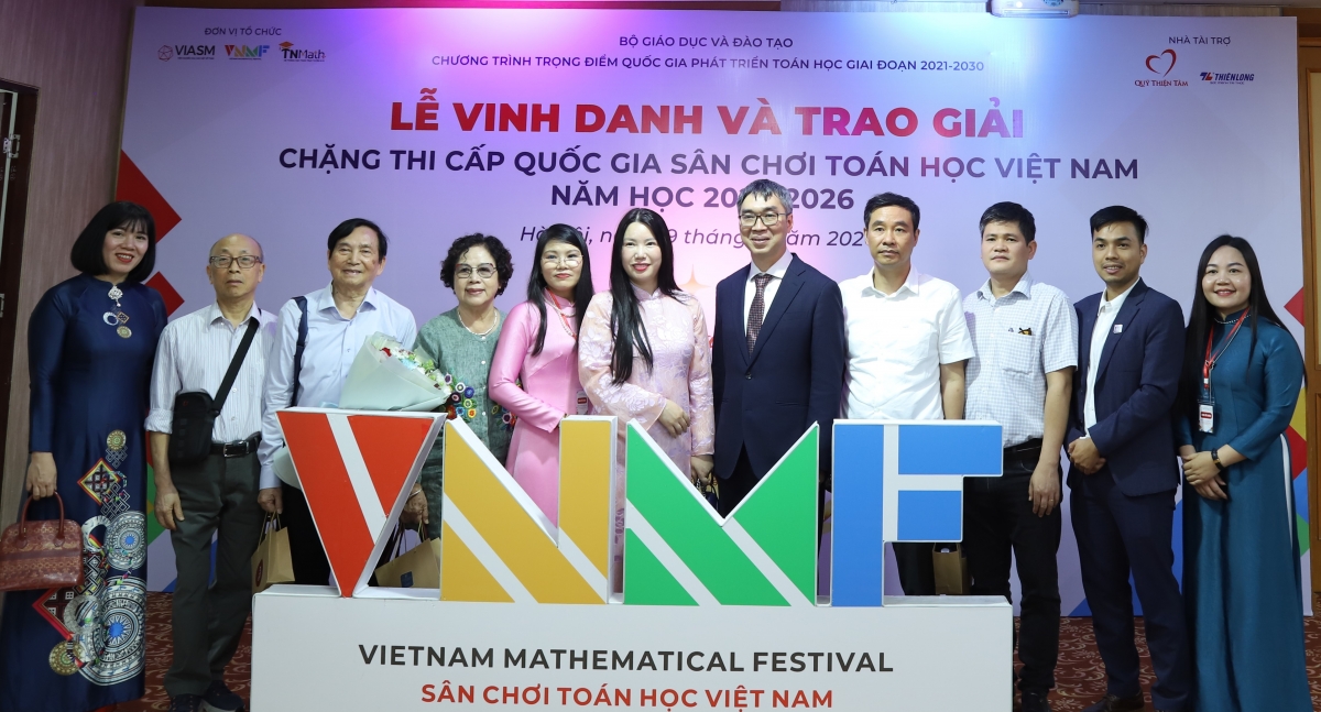 VNMF vinh danh 189 học sinh xuất sắc nhất mùa 1