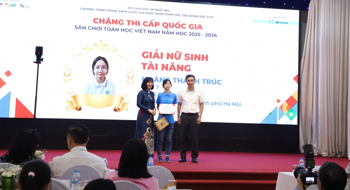 VNMF vinh danh 189 học sinh xuất sắc nhất mùa 1