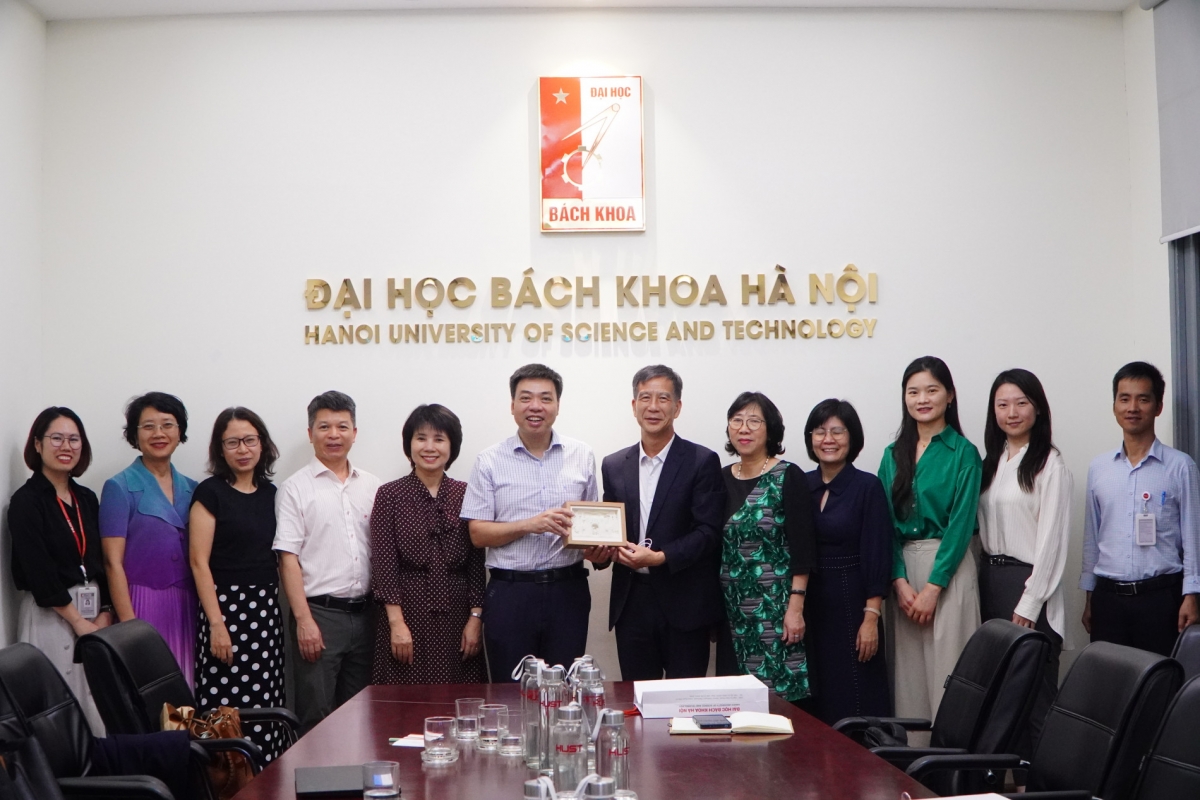 Đẩy mạnh hợp tác giáo dục, vun đắp nền tảng lâu dài quan hệ Việt - Trung