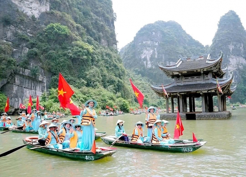 12 triệu lượt khách, doanh thu hàng chục nghìn tỷ đồng: Du lịch Việt Nam lập kỷ lục dịp lễ